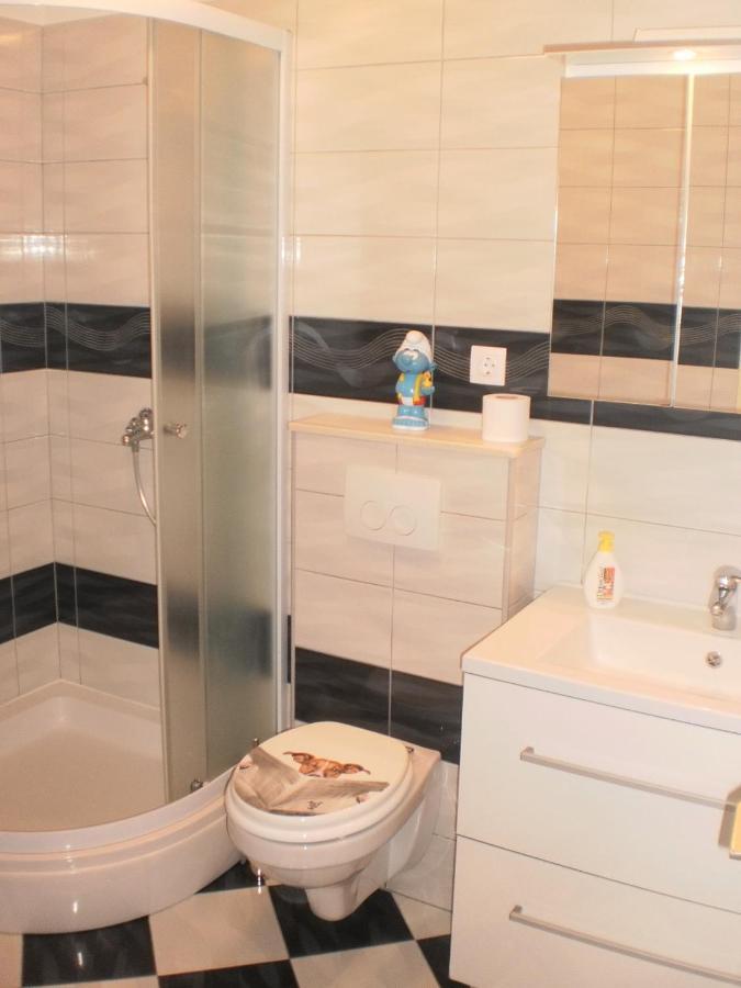 Apartment Lana 오미스 외부 사진