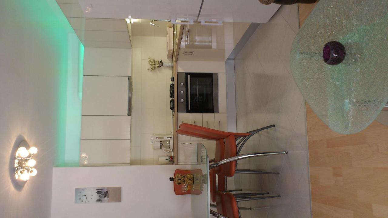 Apartment Lana 오미스 외부 사진