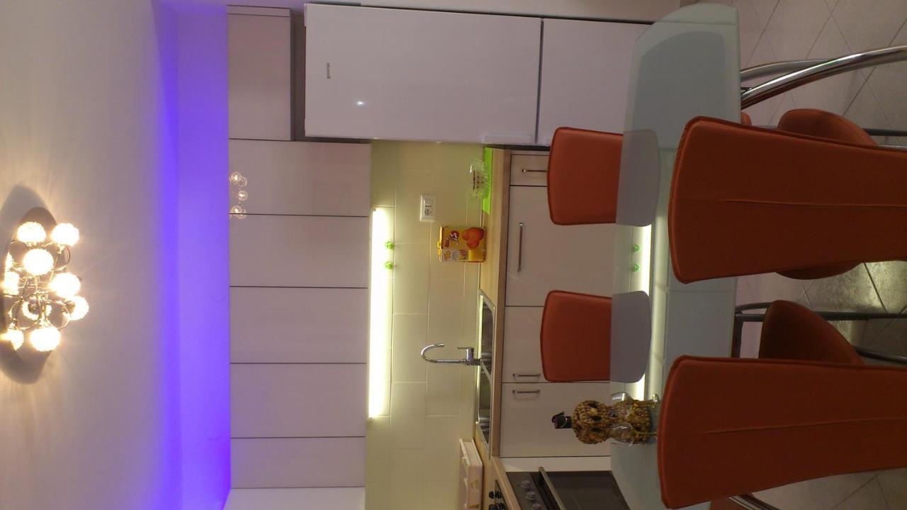 Apartment Lana 오미스 외부 사진
